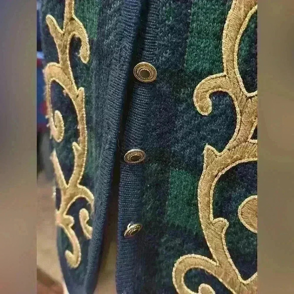 Vintage Tartan Plaid Embroidered Detail Knit Vest Sz M by Portraits - Picture 7 of 9